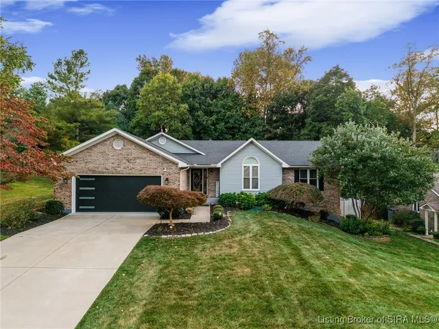 $447,750 | 4605 Shady View Drive, Floyds Knobs, IN 47119