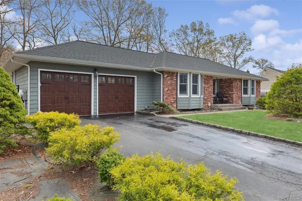 $679,990 | 61 Griffin Drive, Mount Sinai, NY 11766