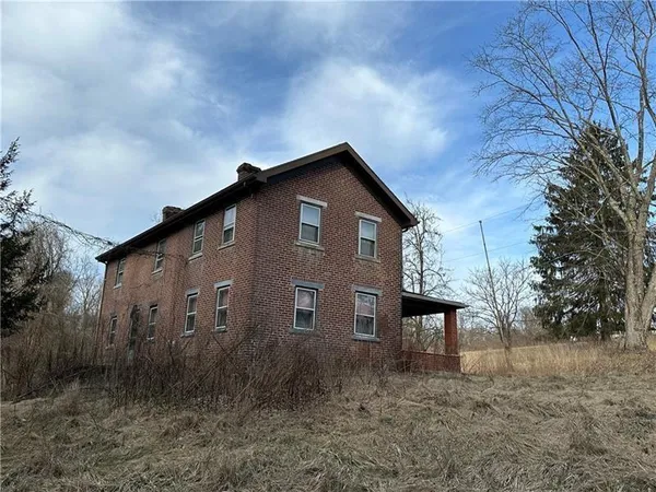 $199,900 | 286 Dally Road, Coal Center, PA 15423