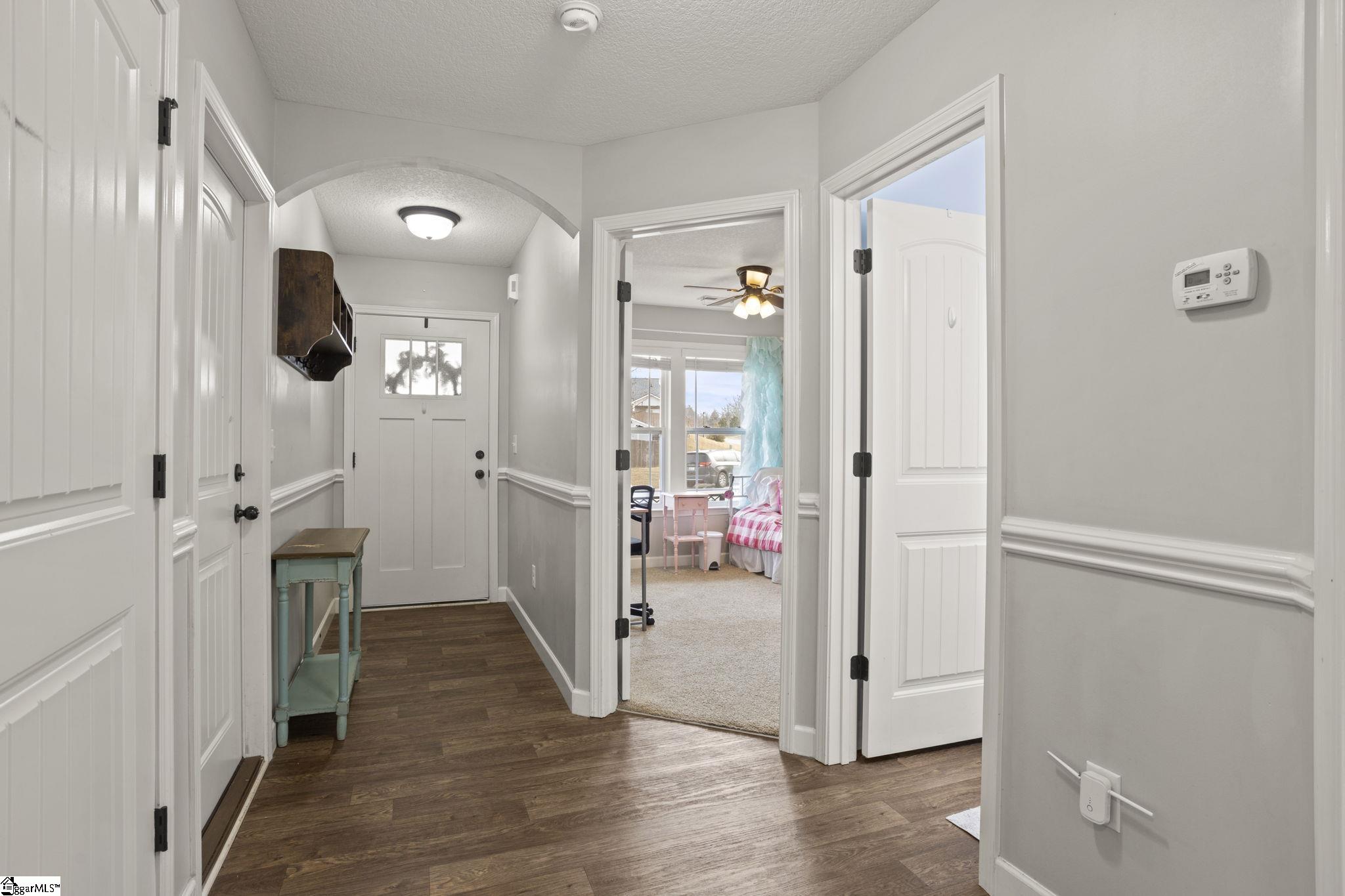 540 Thomas Edwards Lane Greer, SC 29651 - Photo 5 of 33