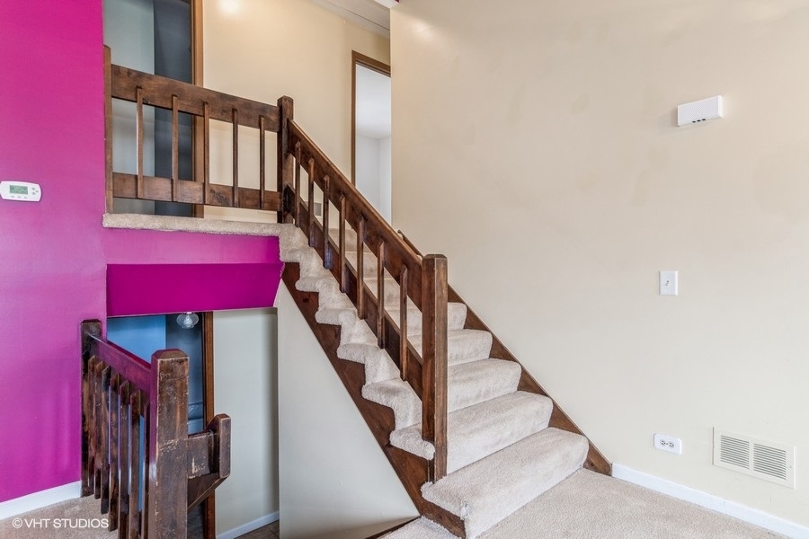 309 North Oltendorf Road Streamwood, IL 60107 - Photo 2 of 11 a view of entryway