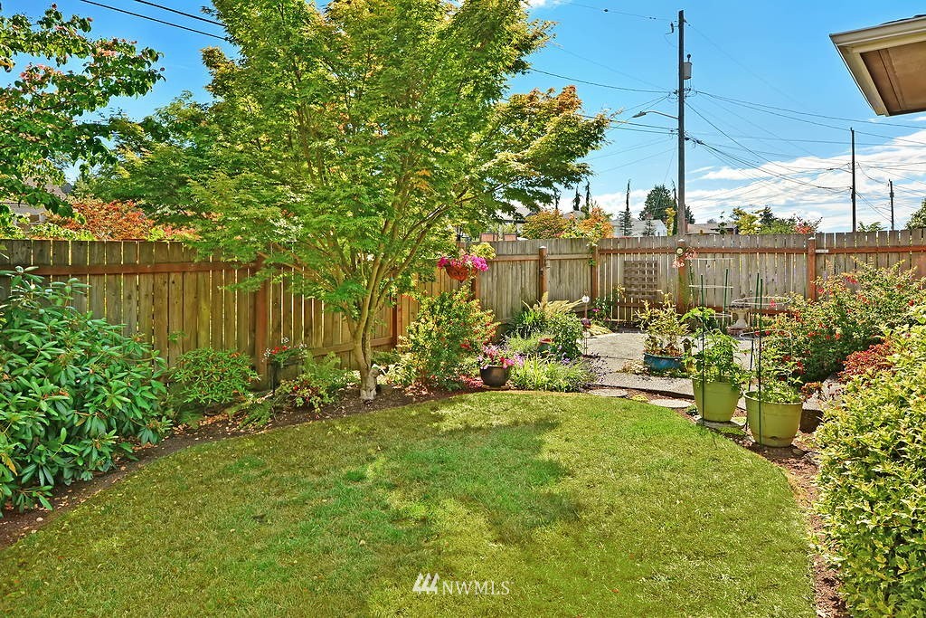 3902 Southwest Portland Street Seattle, WA 98136 - Photo 4 of 21 Gallery Image 4