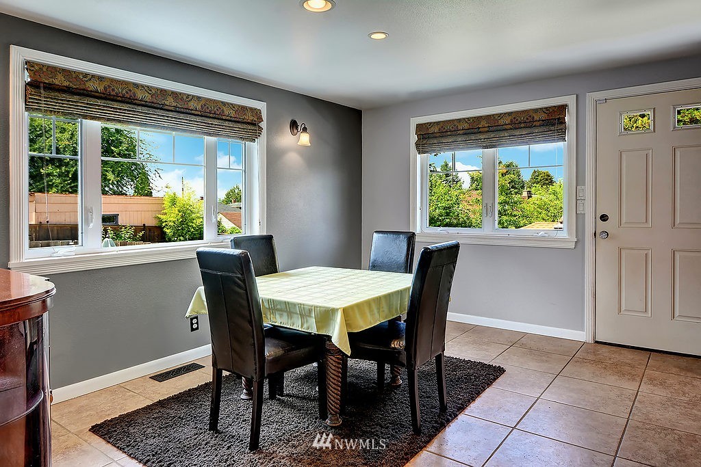 3902 Southwest Portland Street Seattle, WA 98136 - Photo 8 of 21 Gallery Image 8