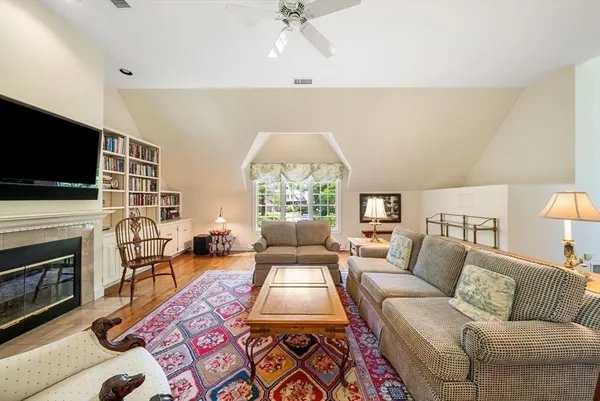 $1,495,000 | 18 Phillips Pond Road, Unit 18, Natick, MA 01760