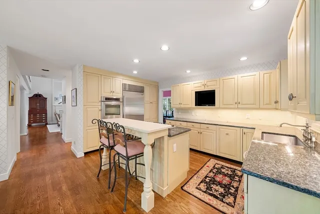 $1,575,000 | 18 Phillips Pond Road, Unit 18, Natick, MA 01760
