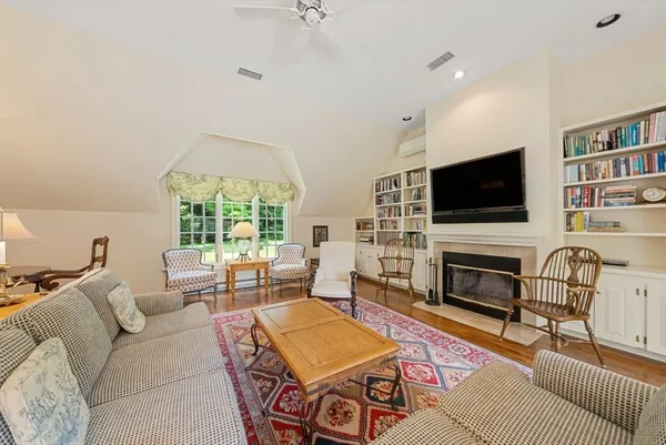 $1,495,000 | 18 Phillips Pond Road, Unit 18, Natick, MA 01760