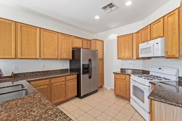 $2,090 | 7407 West Darrow Street, Laveen, AZ 85339