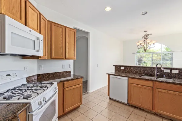 $2,090 | 7407 West Darrow Street, Laveen, AZ 85339