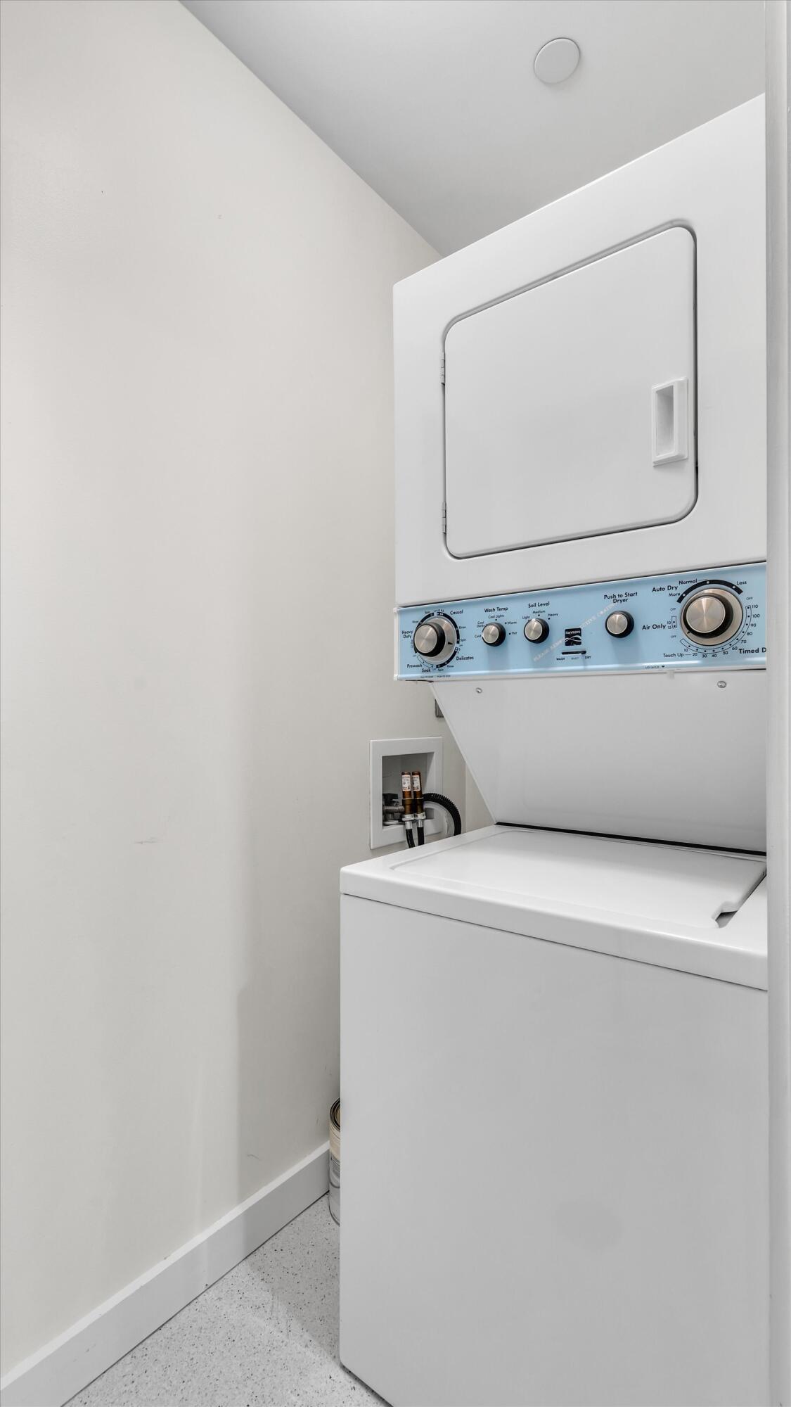 207 Fore Street, Unit 9 Portland, ME 04101 - Photo 28 of 39 34-DSC00407