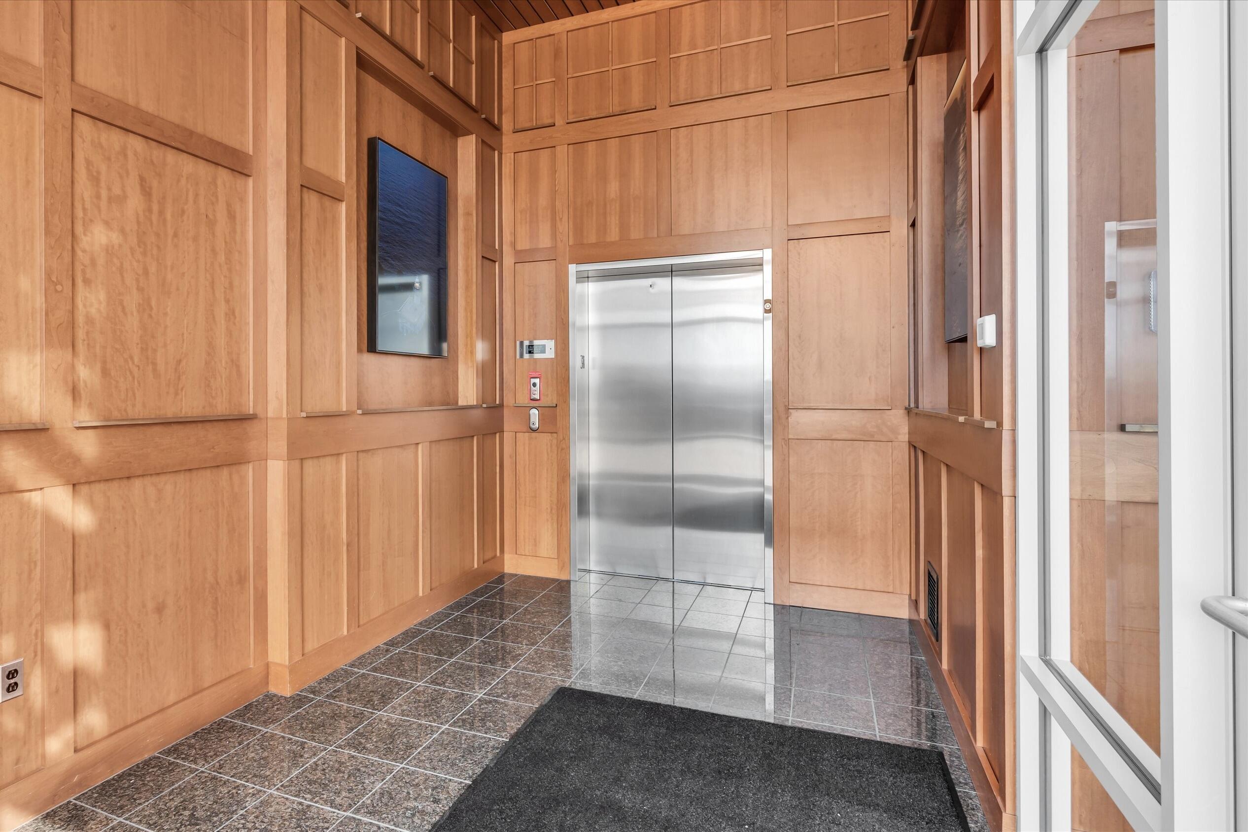 207 Fore Street, Unit 9 Portland, ME 04101 - Photo 30 of 39 27-DSC00359