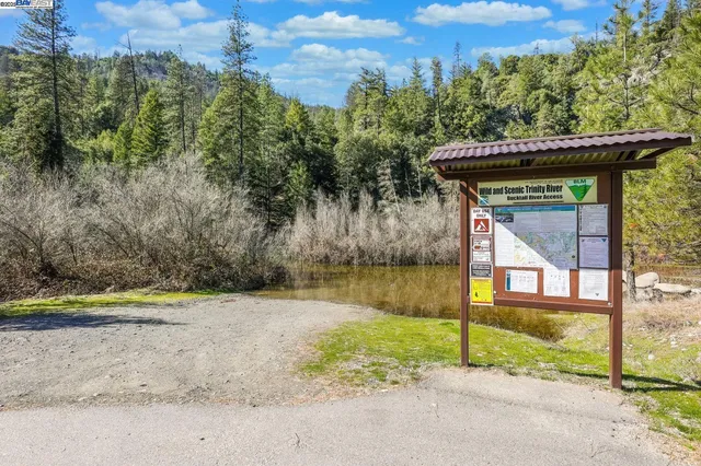 $285,000 | 180 Steelhead Circle, Lewiston, CA 96052