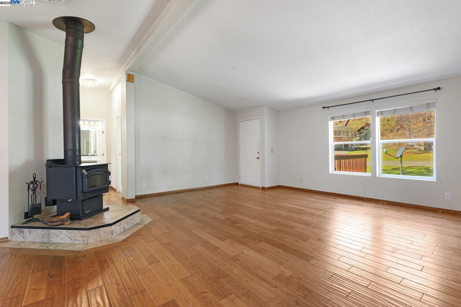 180 Steelhead Circle Lewiston, CA 96052 - Photo 5 of 39