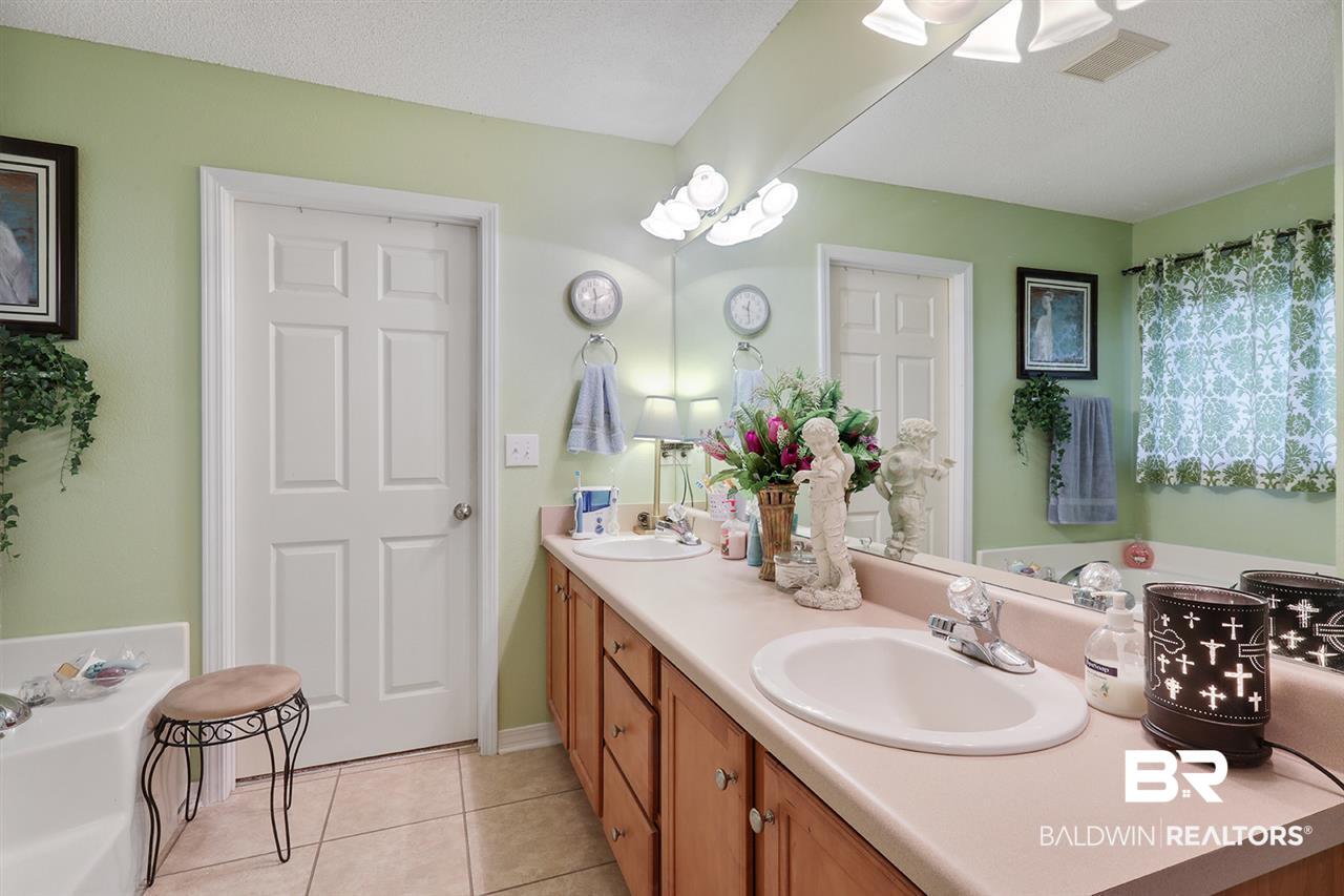 12386 Venice Boulevard Foley, AL 36535 - Photo 13 of 27