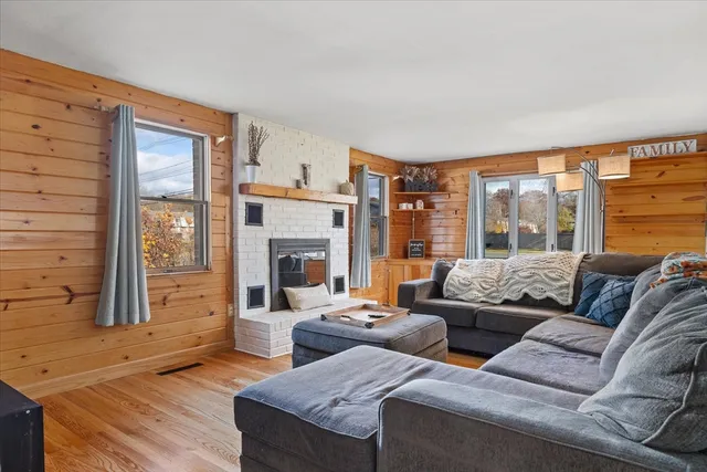 $290,000 | 323 Southwick Road, Westfield, MA 01085