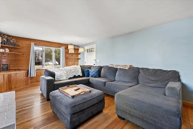 $290,000 | 323 Southwick Road, Westfield, MA 01085