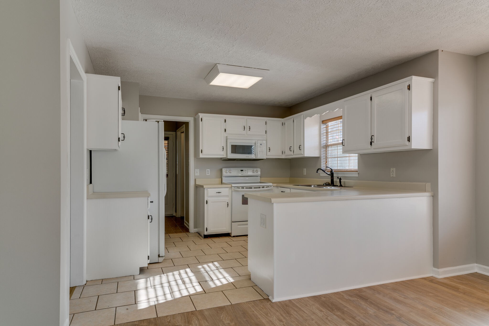 302 Timberlake Drive Springfield, TN 37172 - Photo 11 of 30 Gallery Image 11