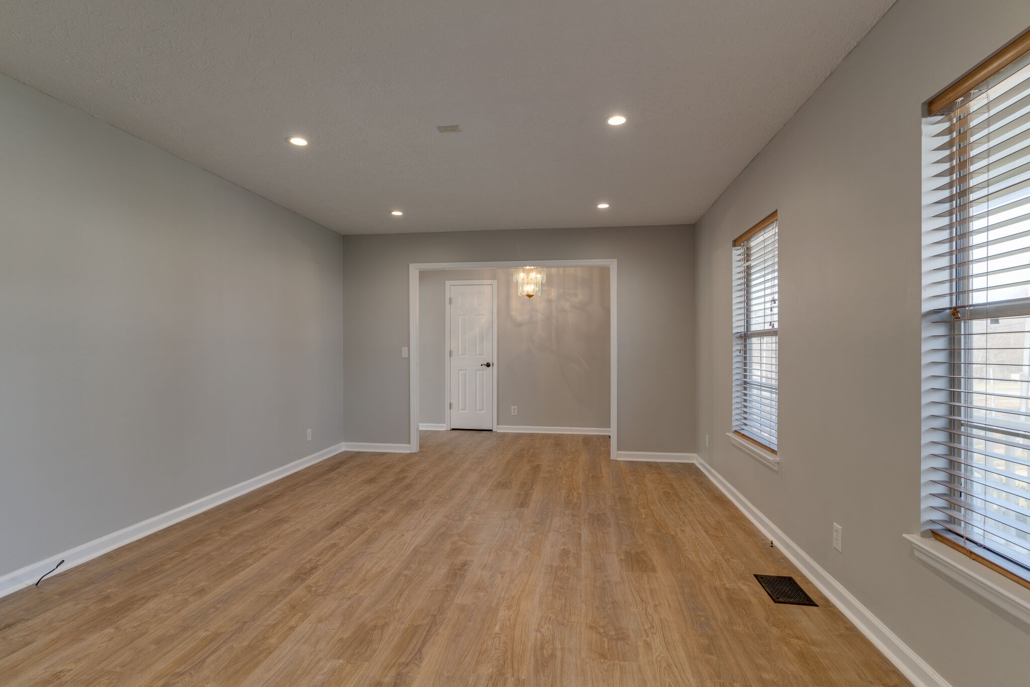 302 Timberlake Drive Springfield, TN 37172 - Photo 7 of 30 Gallery Image 7