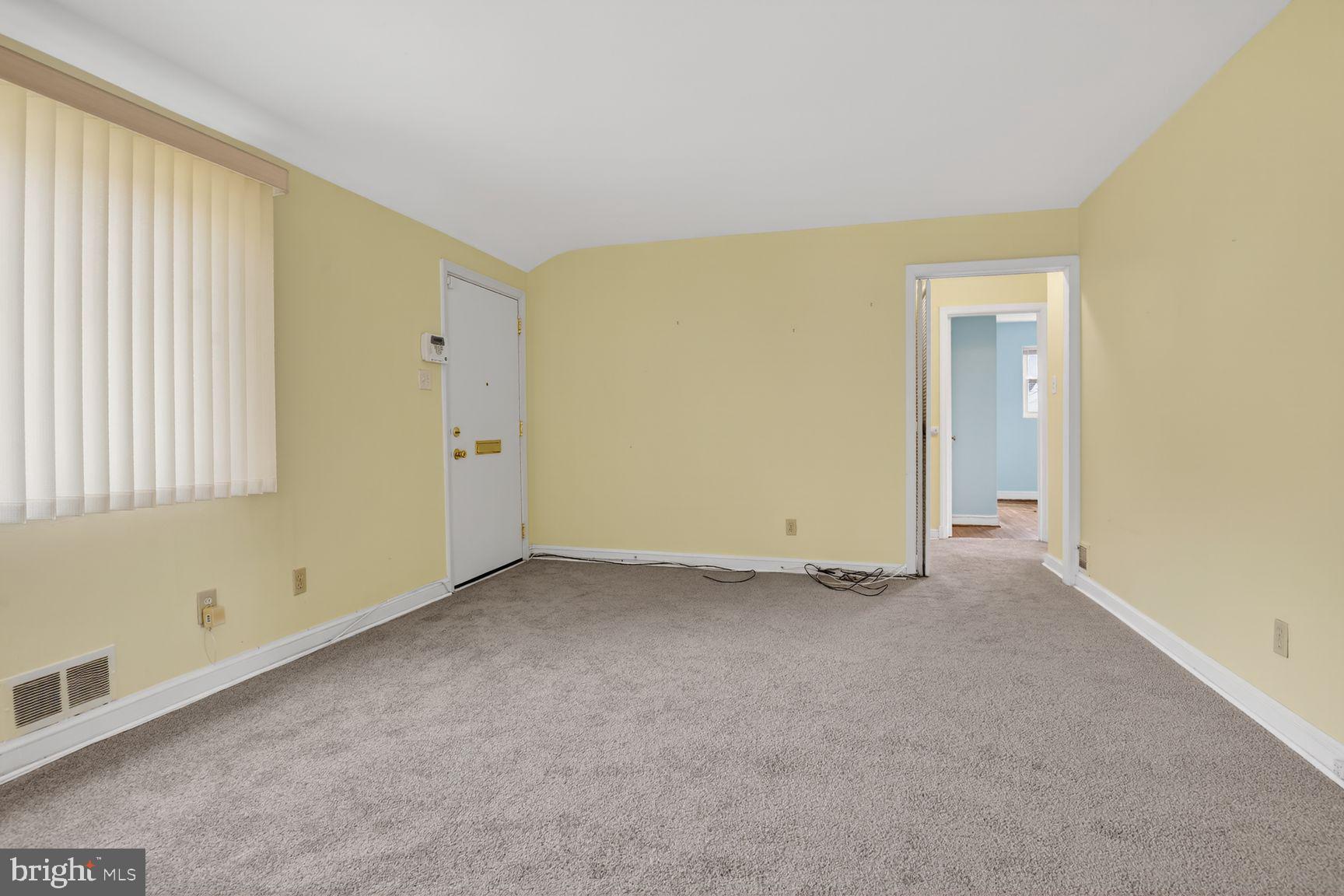 11015 Burnley Terrace Silver Spring, MD 20902 - Photo 5 of 29 Living Room