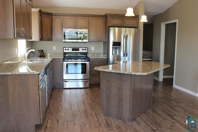 3724 Lavaque Road Hermantown, MN 55810 - Photo 3 of 20 Kitchen