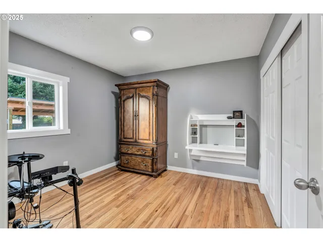 $359,900 | 122 North Cole Avenue, Molalla, OR 97038