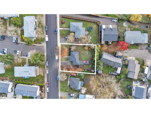 $359,900 | 122 North Cole Avenue, Molalla, OR 97038