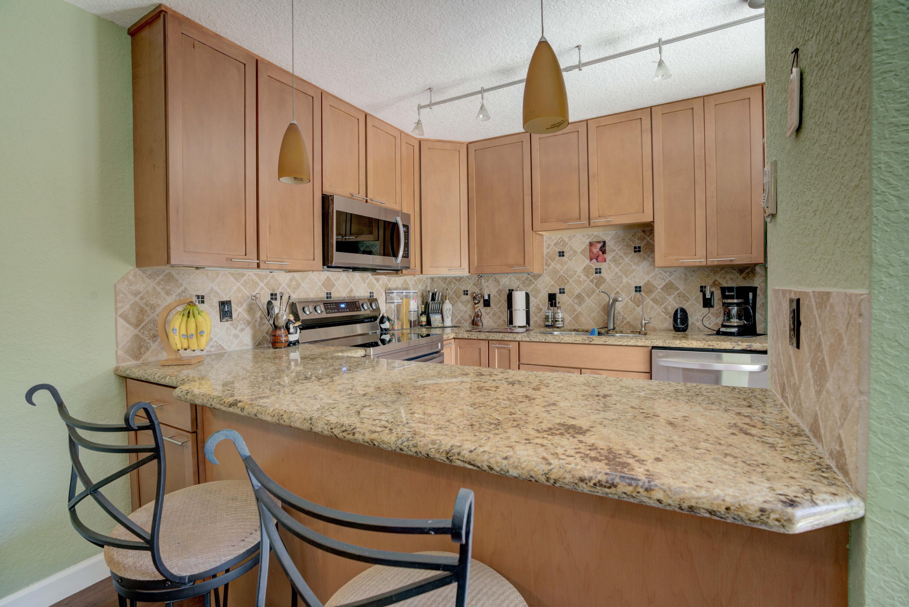 825 Center Street, Unit 10D Jupiter, FL 33458 - Photo 26 of 55 37__mlp3119_20_21