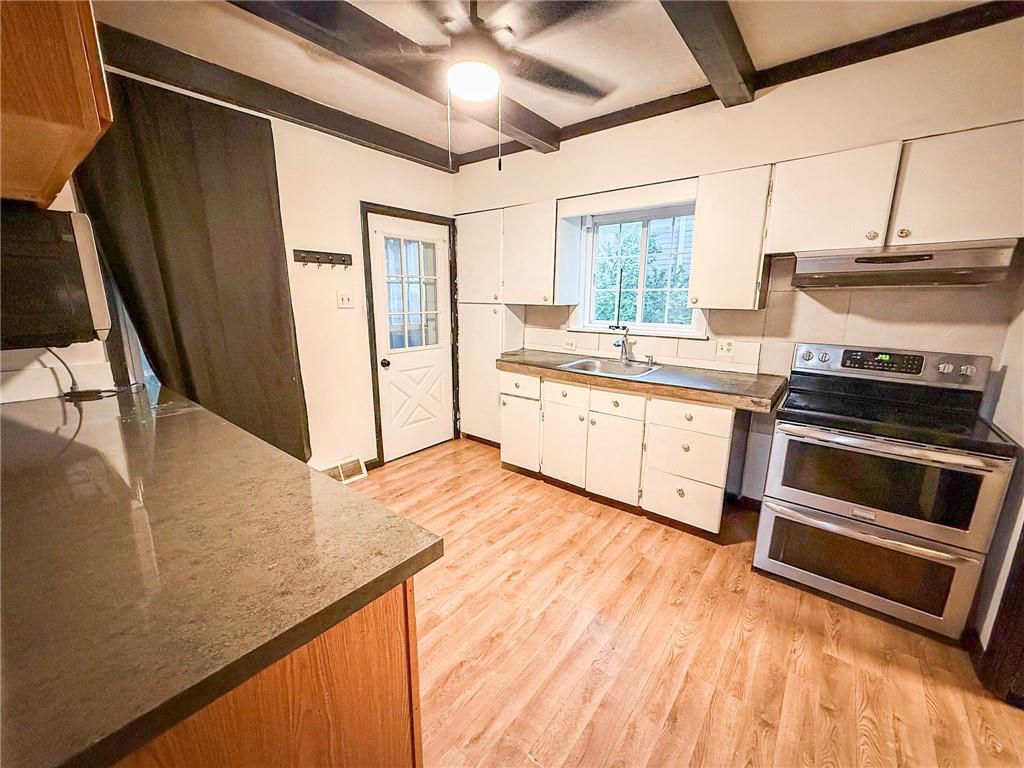 1523 Indiana Avenue Monaca, PA 15061 - Photo 8 of 50