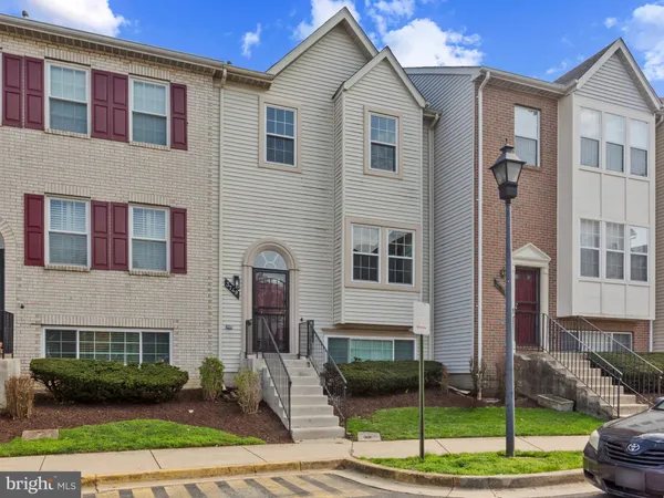 $319,000 | 3749 Wilkinson Drive, Unit 303, Suitland, MD 20746