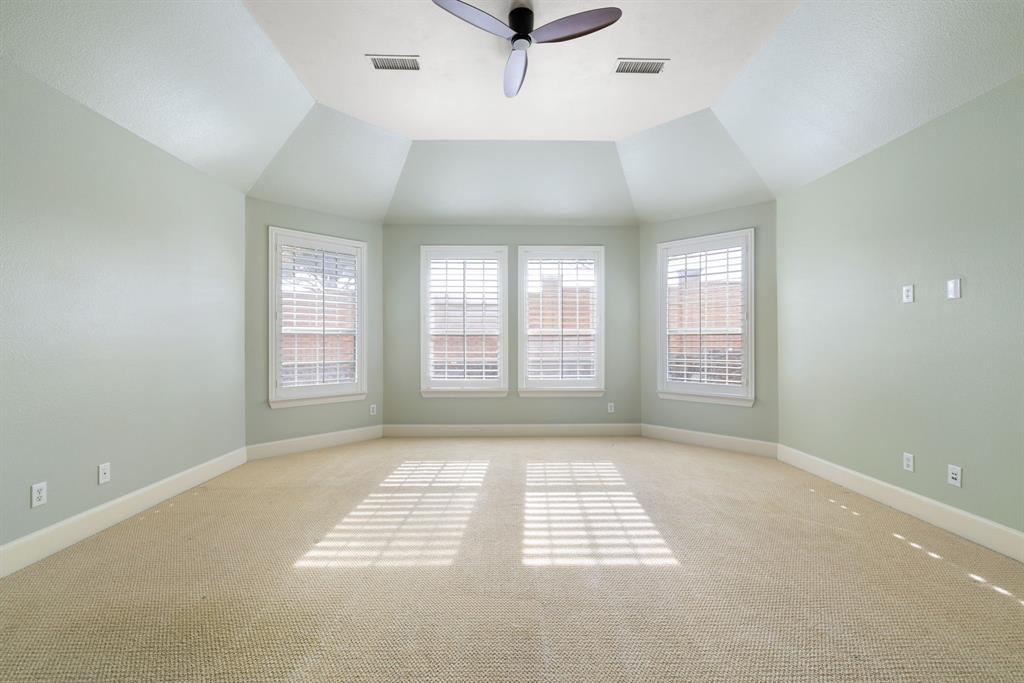 108 Guadalupe Drive Irving, TX 75039 - Photo 13 of 26