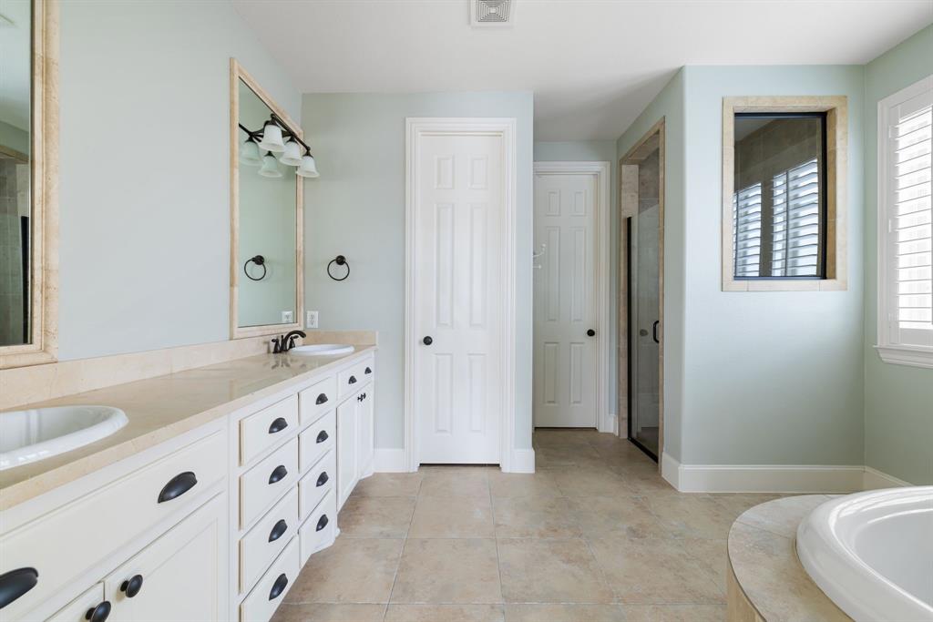 108 Guadalupe Drive Irving, TX 75039 - Photo 14 of 26