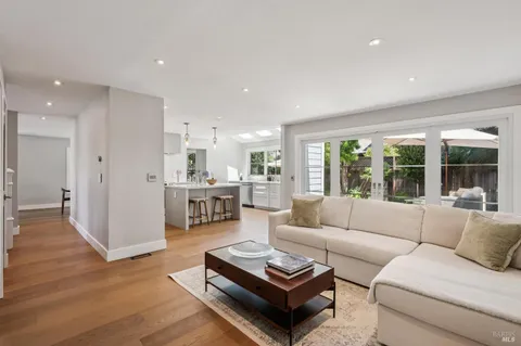 $1,295,000 | 22 Hyannis Cove, San Rafael, CA 94901