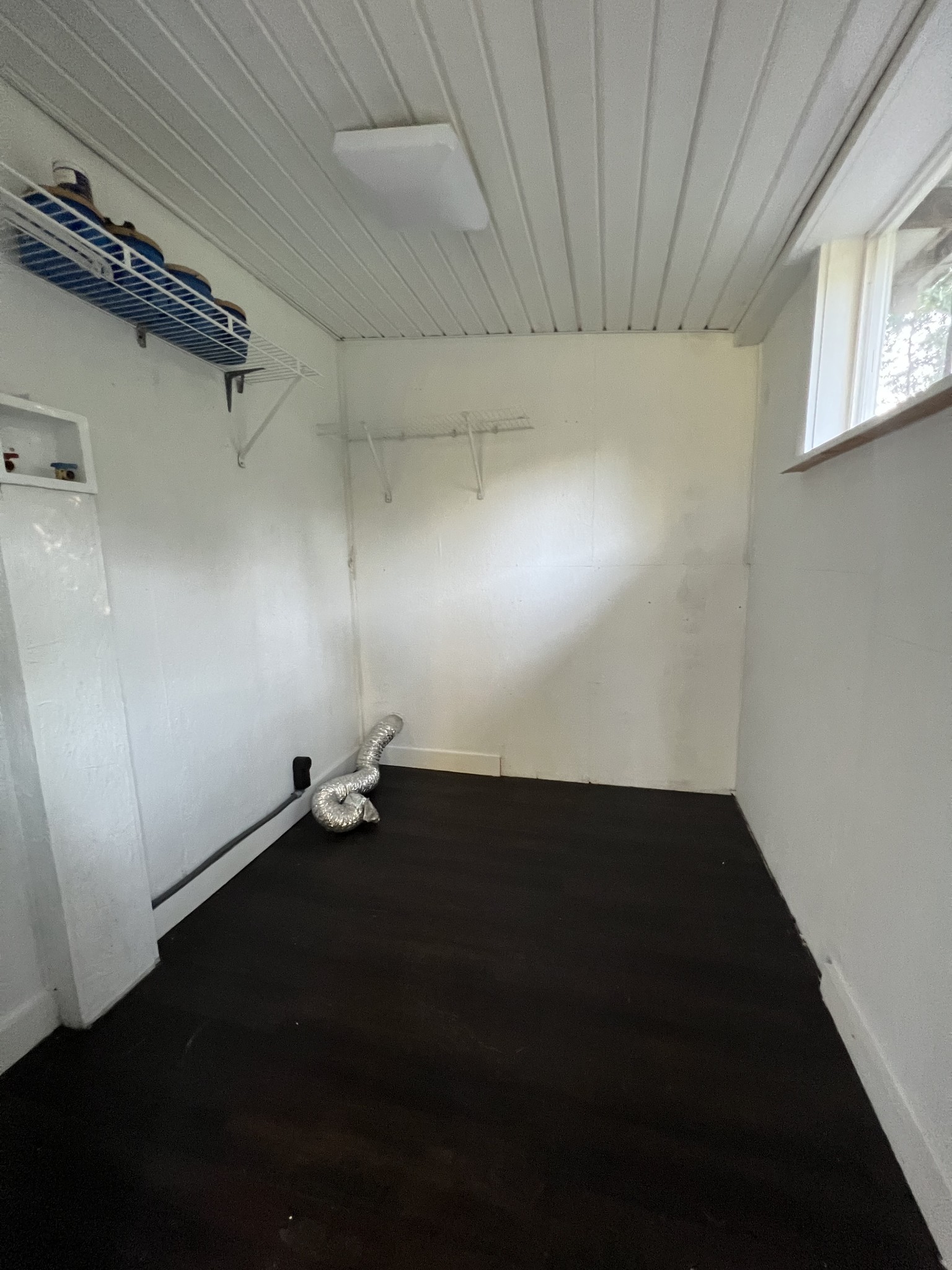 405 North 2nd Street Decherd, TN 37324 - Photo 10 of 11 a view of a room with an empty space and a window