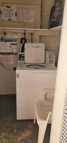 a view of utility room