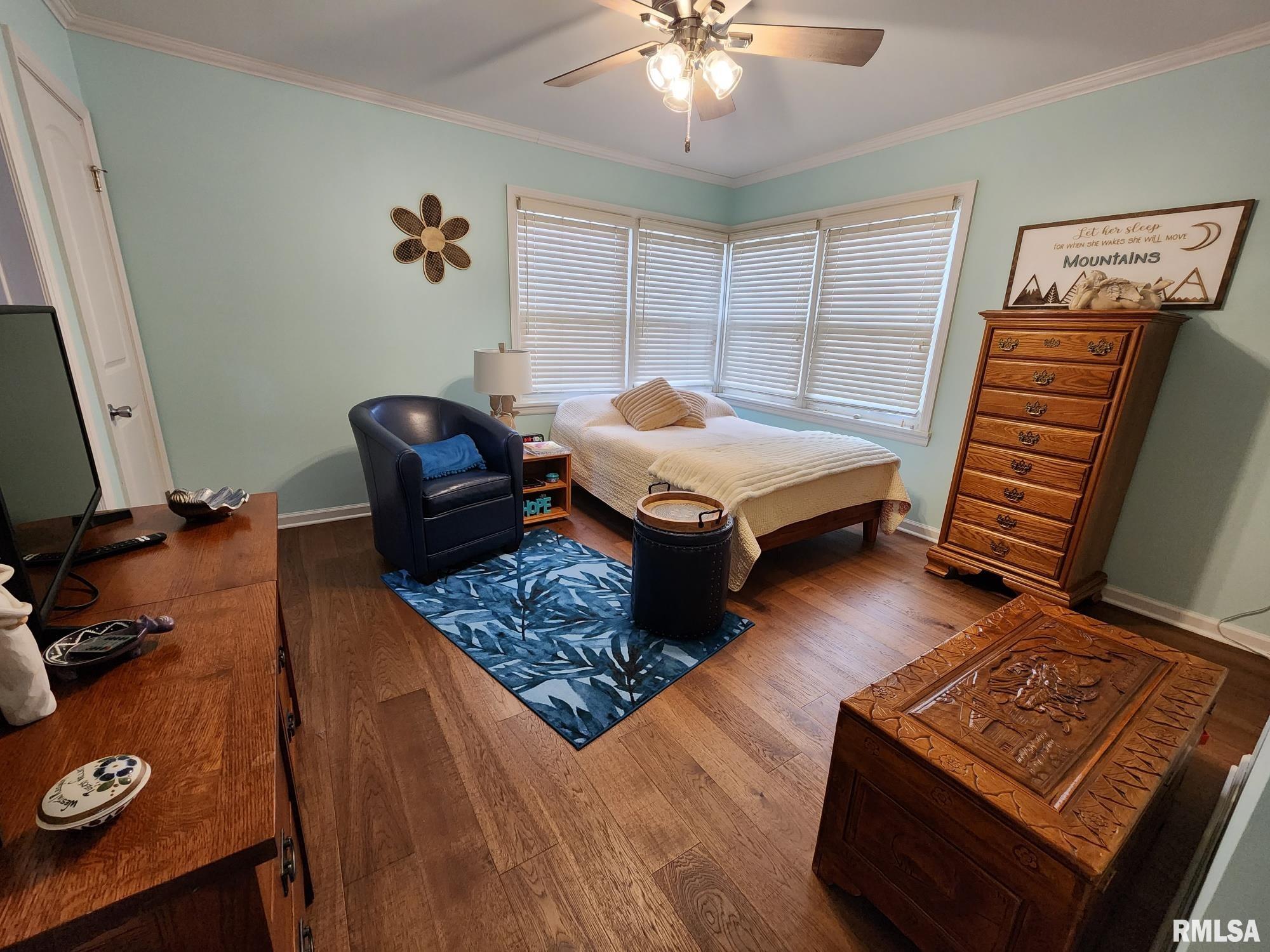 1910 Mound Road Jacksonville, IL 62650 - Photo 14 of 31 Gallery Image 14