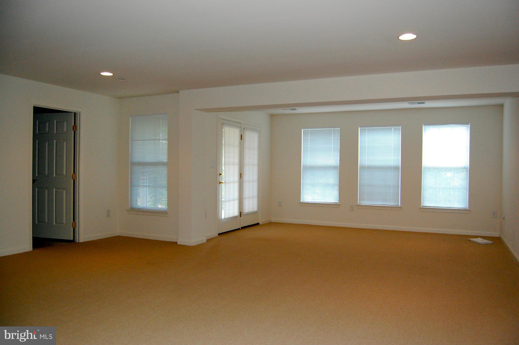 8320 Meadowsweet Road, Unit 8310 Baltimore, MD 21208 - Photo 20 of 27 Family Rm - Walk Out