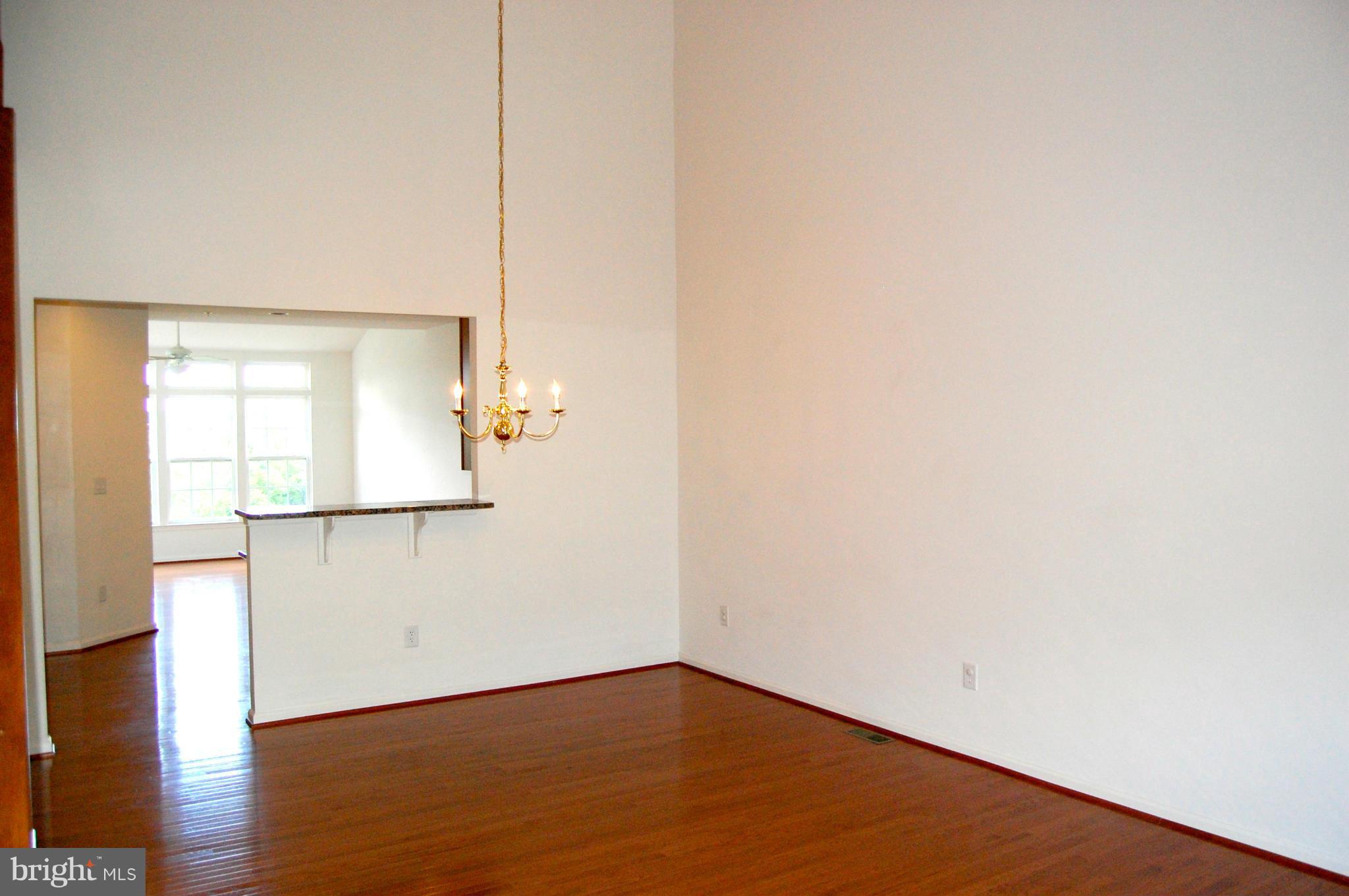 8320 Meadowsweet Road, Unit 8310 Baltimore, MD 21208 - Photo 7 of 27 Dining Room