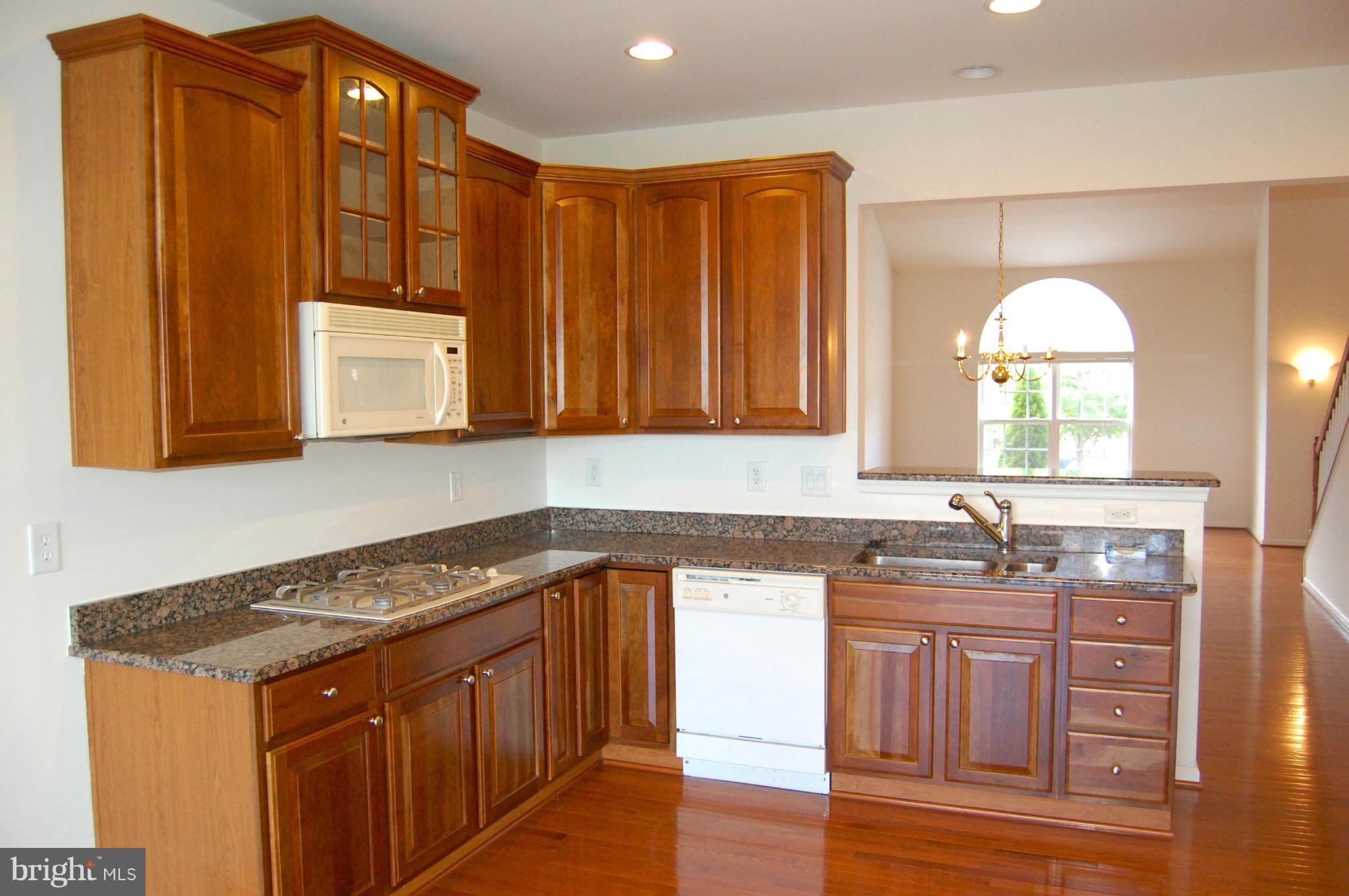 8320 Meadowsweet Road, Unit 8310 Baltimore, MD 21208 - Photo 8 of 27 Kitchen