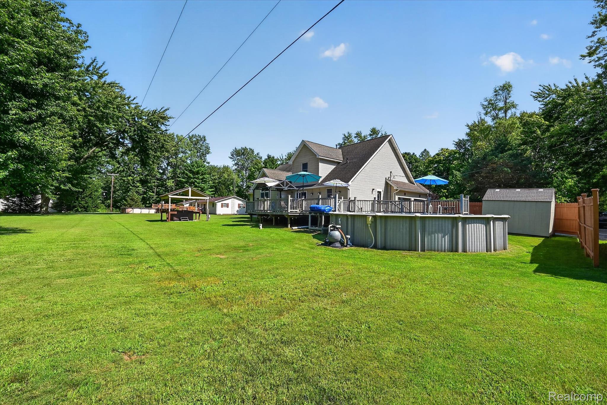 5766 West Newburg Road Carleton, MI 48117 - Photo 49 of 53 59-5766-W-Newburg-Rd-Carleton-WindowStill.jpg