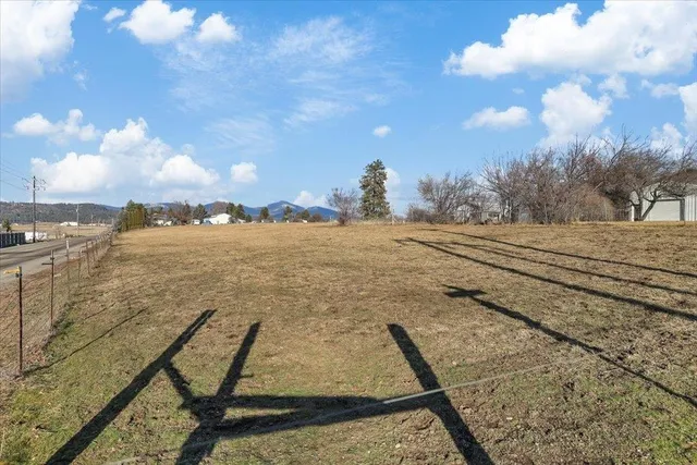 $600,000 | 3145 West Poleline Avenue, Post Falls, ID 83854