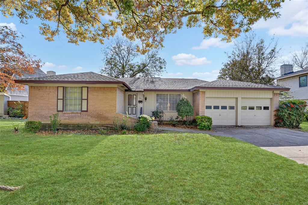 12118 Ridgefair Place Farmers Branch, TX 75234 - Photo 1 of 27