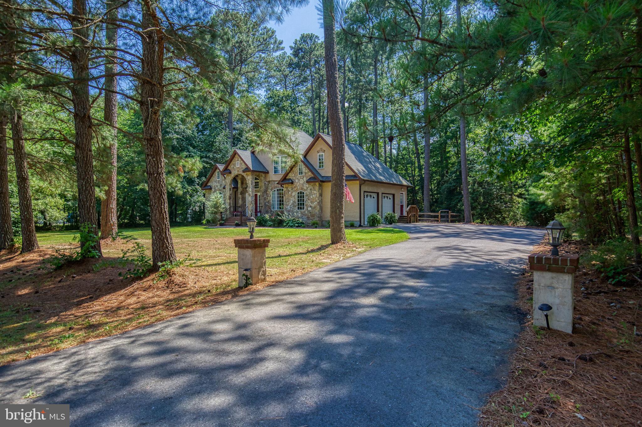 120 Twin Harbor Road Reedville, VA 22539 - Photo 2 of 45 DRIVEWAY ENTRANCE