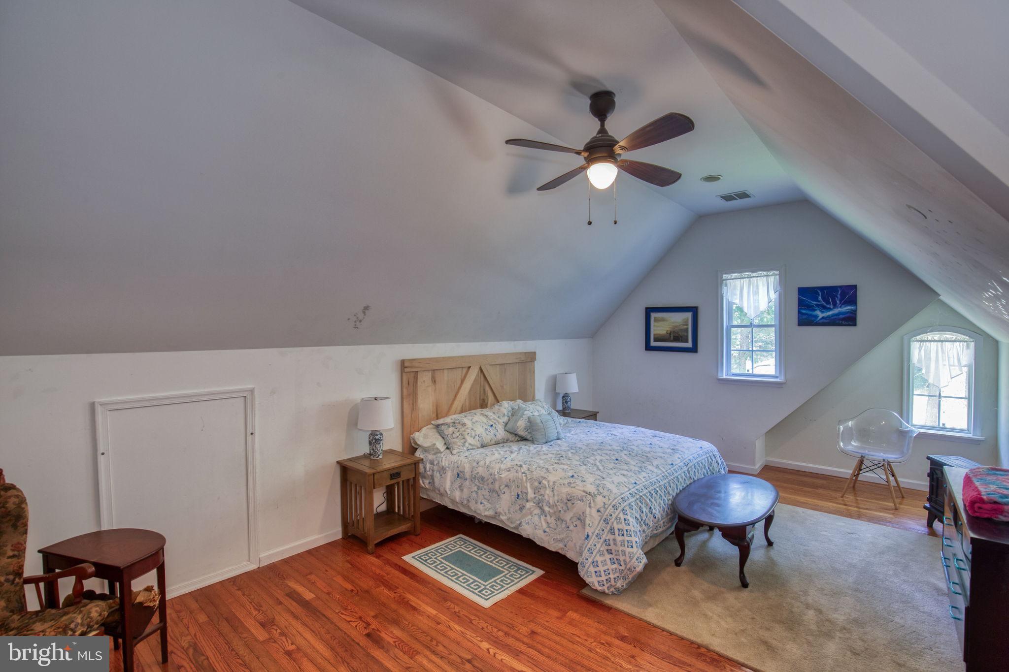 120 Twin Harbor Road Reedville, VA 22539 - Photo 30 of 45 2ND LEVEL MASTER SUITE 2