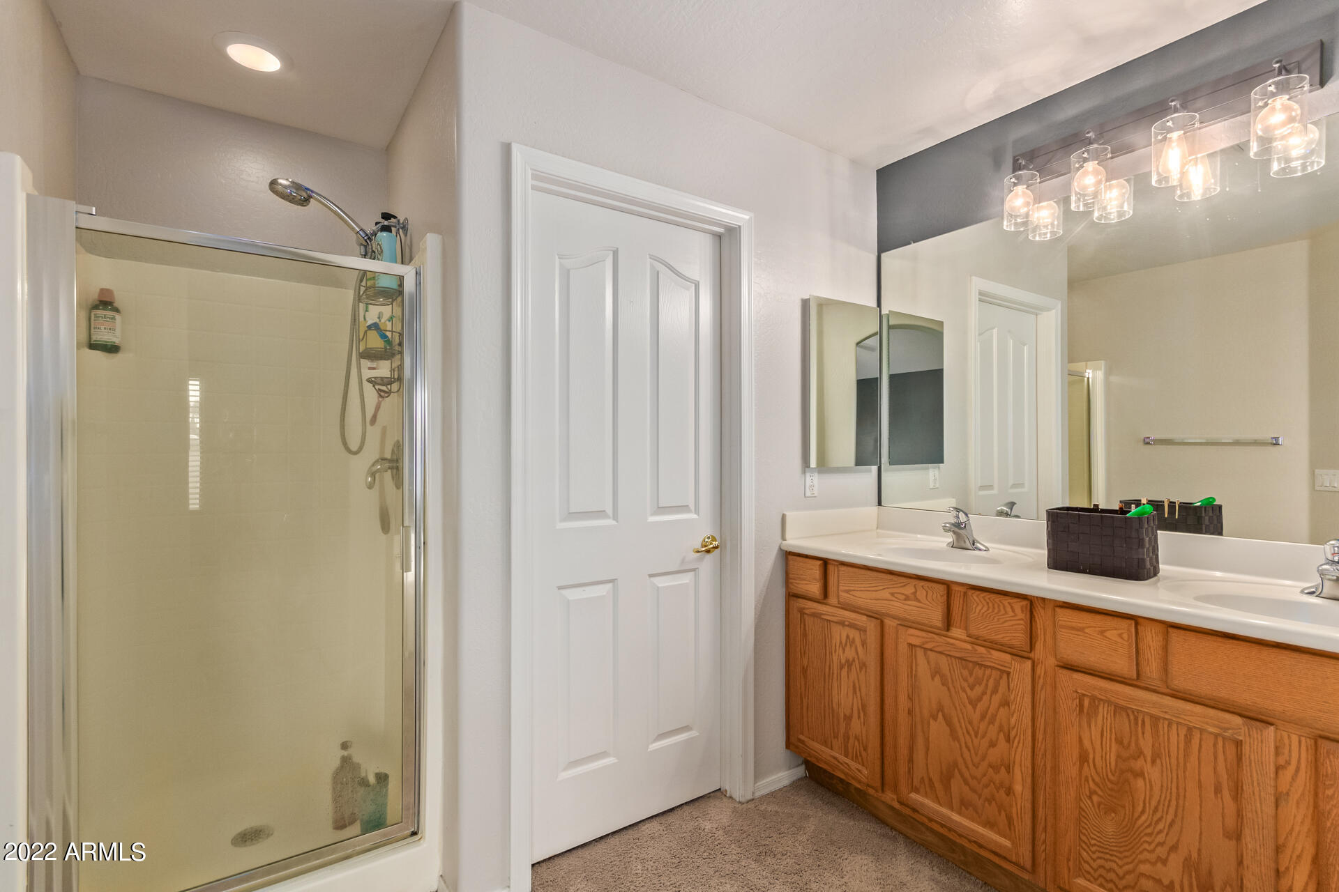 3328 East Attleboro Road Gilbert, AZ 85295 - Photo 32 of 71 Master bath