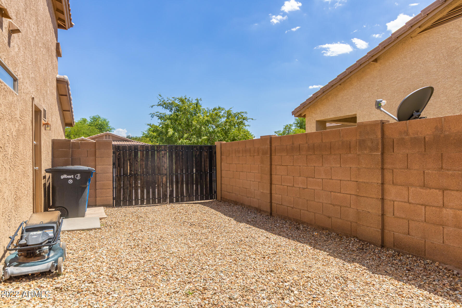 3328 East Attleboro Road Gilbert, AZ 85295 - Photo 51 of 71 Rv gate