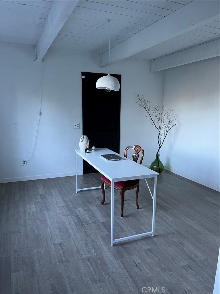 24875 Marion Ridge Drive Idyllwild, CA 92549 - Photo 19 of 47 a workspace with furniture and wooden floor