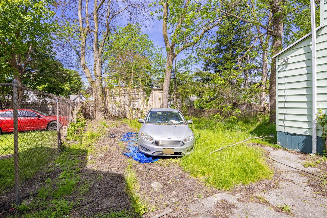 39 Austin Street, Unit 39 Rochester, NY 14606 - Photo 28 of 29 backyard