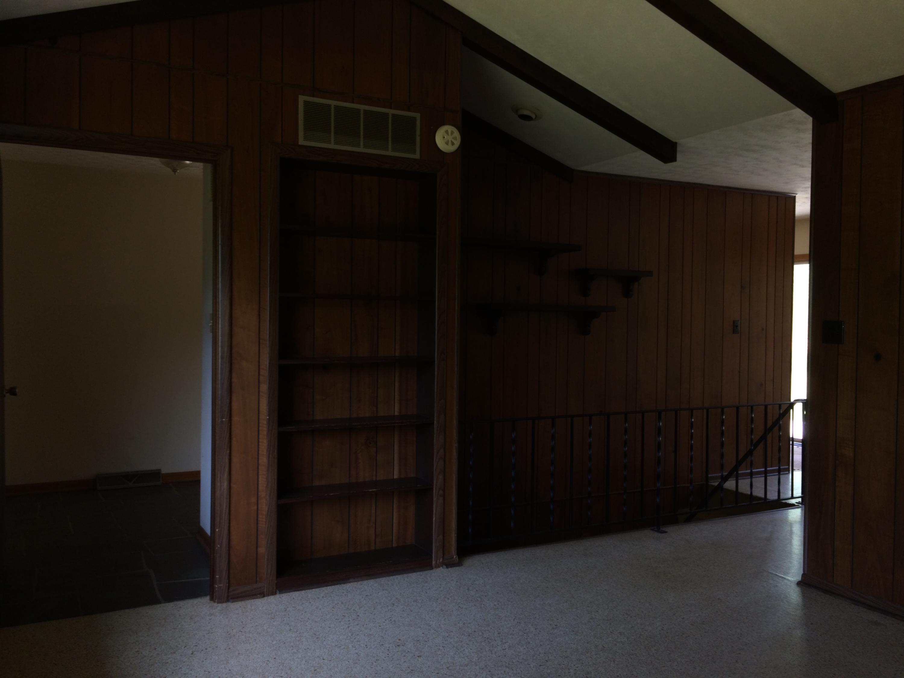 2509 Mine Road Mascot, TN 37806 - Photo 5 of 30 5 liv room built in bookshelves