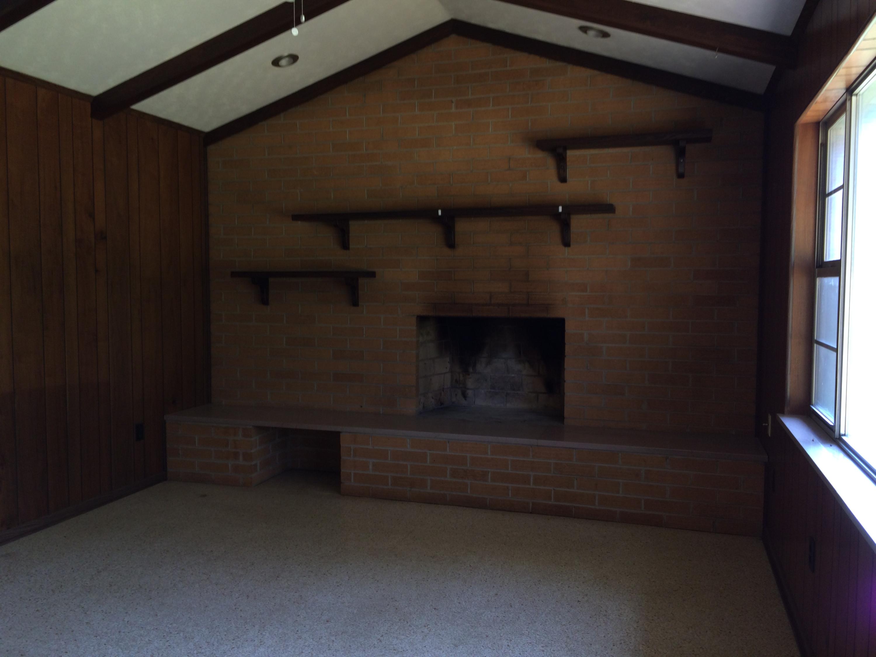 2509 Mine Road Mascot, TN 37806 - Photo 6 of 30 5 liv room fp
