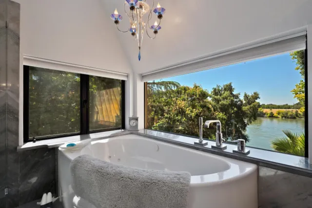 $2,395,000 | 2851 Garden Highway, Sacramento, CA 95833