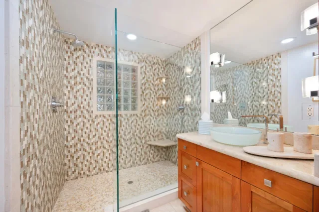 $2,395,000 | 2851 Garden Highway, Sacramento, CA 95833